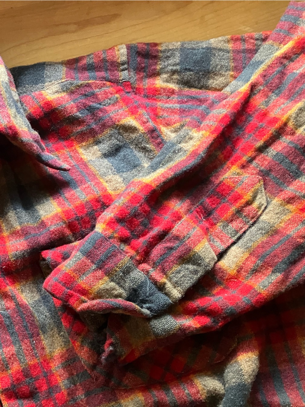 Vintage Pendleton Red Gray Tan Plaid Wool Flannel Shirt - Picture 8 of 16